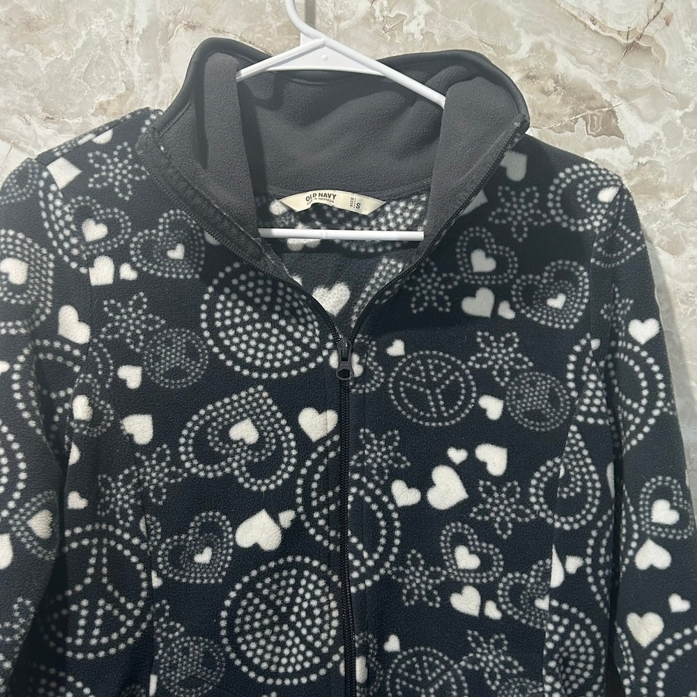 Old Navy Fleece Jacket Full Zip‎ Black White Hearts Peace Sign Small S